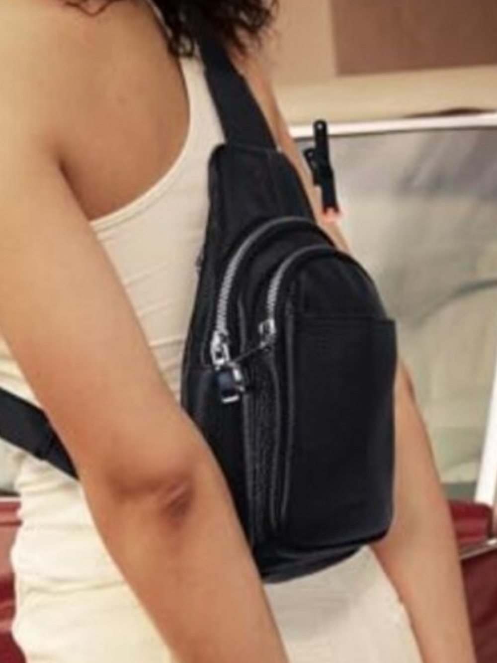 Italian Black pebbled genuine leather sling backpack/crossbody chest bag Unisex - Picture 8 of 11